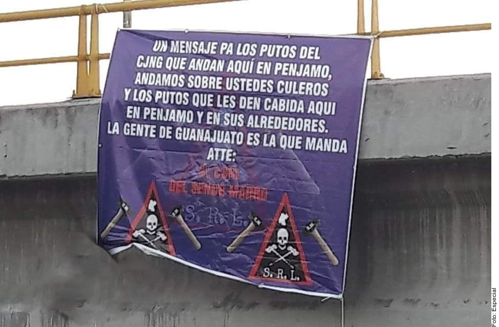 Aparecieron las narcomantas en varios municipios de Guanajuato.