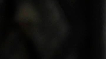 Ciudadanos peruanos hacen largas filas para comprar o recargar cilindros de oxígeno.