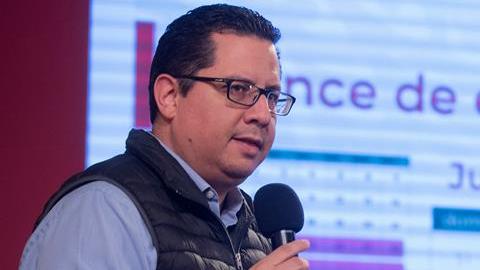 José Luis Alomía.