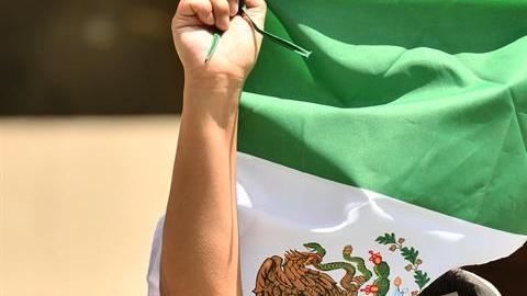 Protesta contra AMLO.