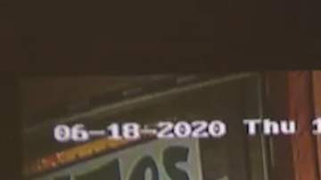 Imagen de la cámara de seguridad que capturó el auto empotrado en el restaurante.