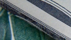 Las personas que más necesitan el dinero tienen menos posibilidades de recibirlo.