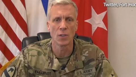El comandante general Scott Efflandt fue removido de su cargo.