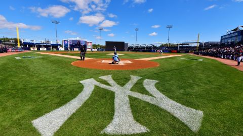 Los Yankees podrán entrenar en Nueva York para la próxima temporada. /Getty Images