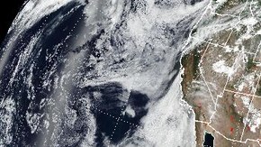 Columna de polvo del Sahara