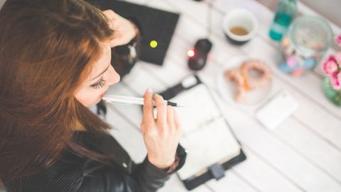 La astrología nos dice qué sí y qué no hacer durante Mercurio retrógrado.