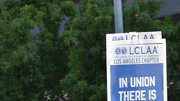 Los trabajadores realizaron una caravana en DTLA. (Suministrada)