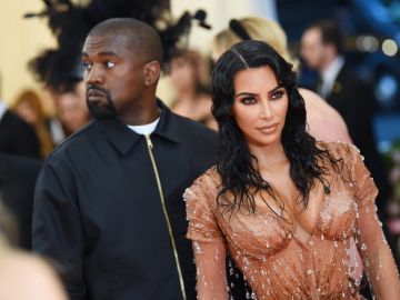 Kanye West junto a su aún esposa Kim Kardashian.