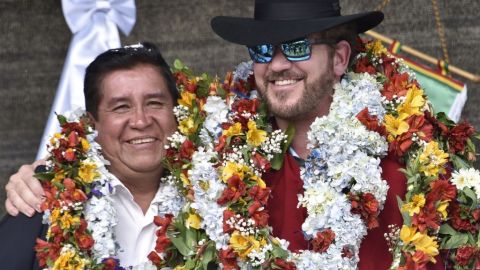 César Salinas a la izquierda, con su amigo Alejandro Domínguez, presidente de la Conmebol.