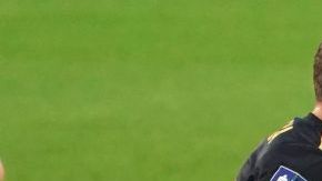 Mateusz Wieteska del Legia Warszawa y Dani Ramirez de Lech Poznan.