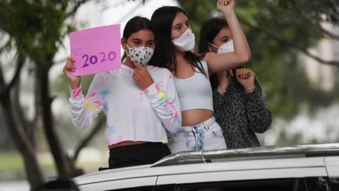 La escuelas reabrirán en Florida.