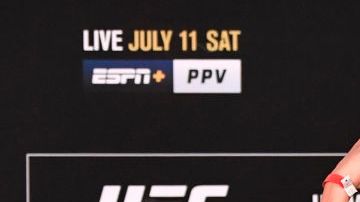 Paige VanZant en la ceremonia de pesaje de UFC 251.