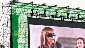 Los autocinemas de todo el mundo se han convertido en una gran opción de entretenimiento que siguen las reglas de distanciamientos social e higiene ante el COVID-19.