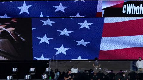 La ceremonia del himno en el Utah Jazz vs. New Orleans Pelicans.