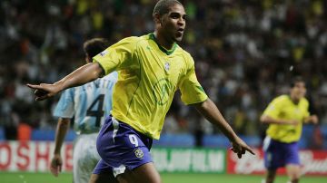 Adriano formó parte de la verdeamarela entre el 2000 y el 2010.