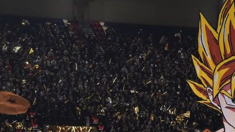 En 2016, PSG colocó un tifo de Goku en las gradas de su estadio.