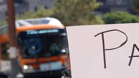 Choferes de Metro protestan por un salario justo durante la pandemia. (Suministrada)