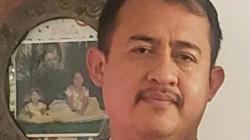 Los hermanos Luis (i) y Manuel Chavarria son choferes de camión. (Suministrada)