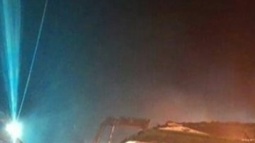 Sicario del Cártel del Noreste ataca a policías y se quema vivo tras incendio de auto