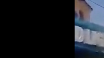 VIDEO: Cártel del Golfo y los Zetas Vieja Escuela queman camiones de empresa mexicana