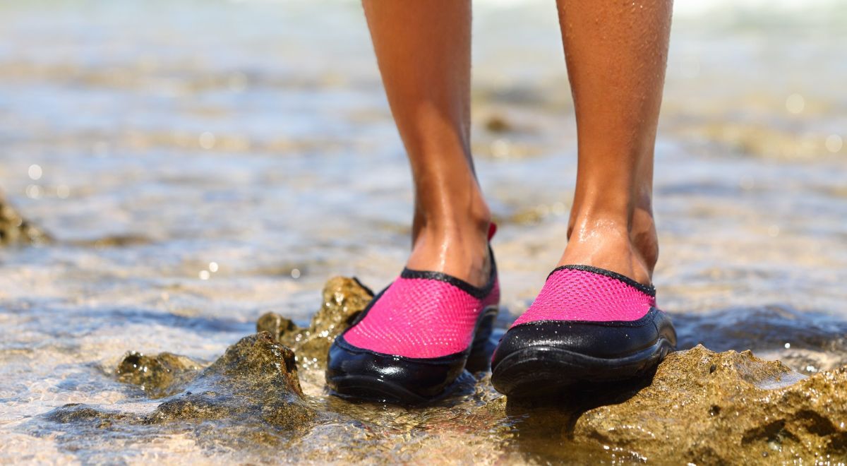 5 estilos de zapatos para quienes no les gusta entrar descalzos al de la playa, río o piscina La Opinión