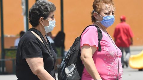 El cubrebocas es obligatorio en el transporte público.