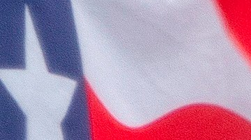 Muchos continúan disfrutando de  las playas de Miami.