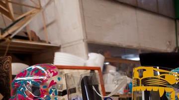 Algunas de las mascarillas cuentan con pegatinas para que el cliente las decore a su gusto.