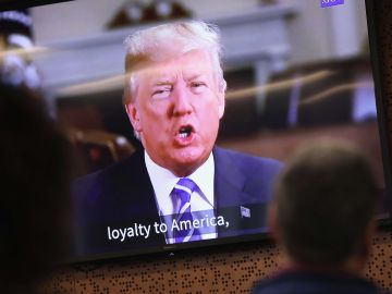 Los cambios siguen las políticas del presidente Trump.