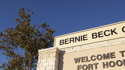 Una de las entradas de la base militar de Fort Hood.