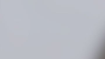 detective Luis Silberberg, de 35 años, fue detenido con varios cargos.