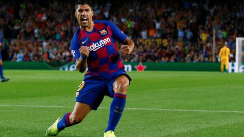 Luis Suárez, el hombre del partido con dos buenos goles para sacar el triunfo.