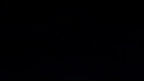 Los fuegos artificiales comenzarán a las 9:25 p.m. y durarán hasta las 9:55 p.m. aproximadamente.