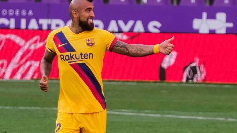 Arturo Vidal resolvió el partido para el Barça.
