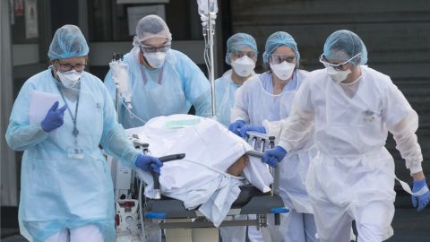 Se puede estimar cuándo estamos frente a una potencial pandemia, dice el profesor Andrew Natsios.