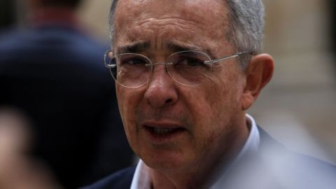 Alvaro Uribe.