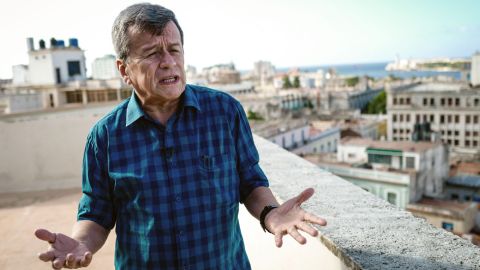 Beltrán tiene 66 años y ha sido durante tres décadas uno de los tres principales líderes del ELN.