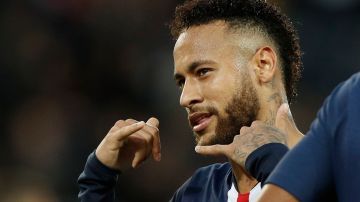 Neymar selló el marcador de 4-0 a favor del PSG sobre el Angers.