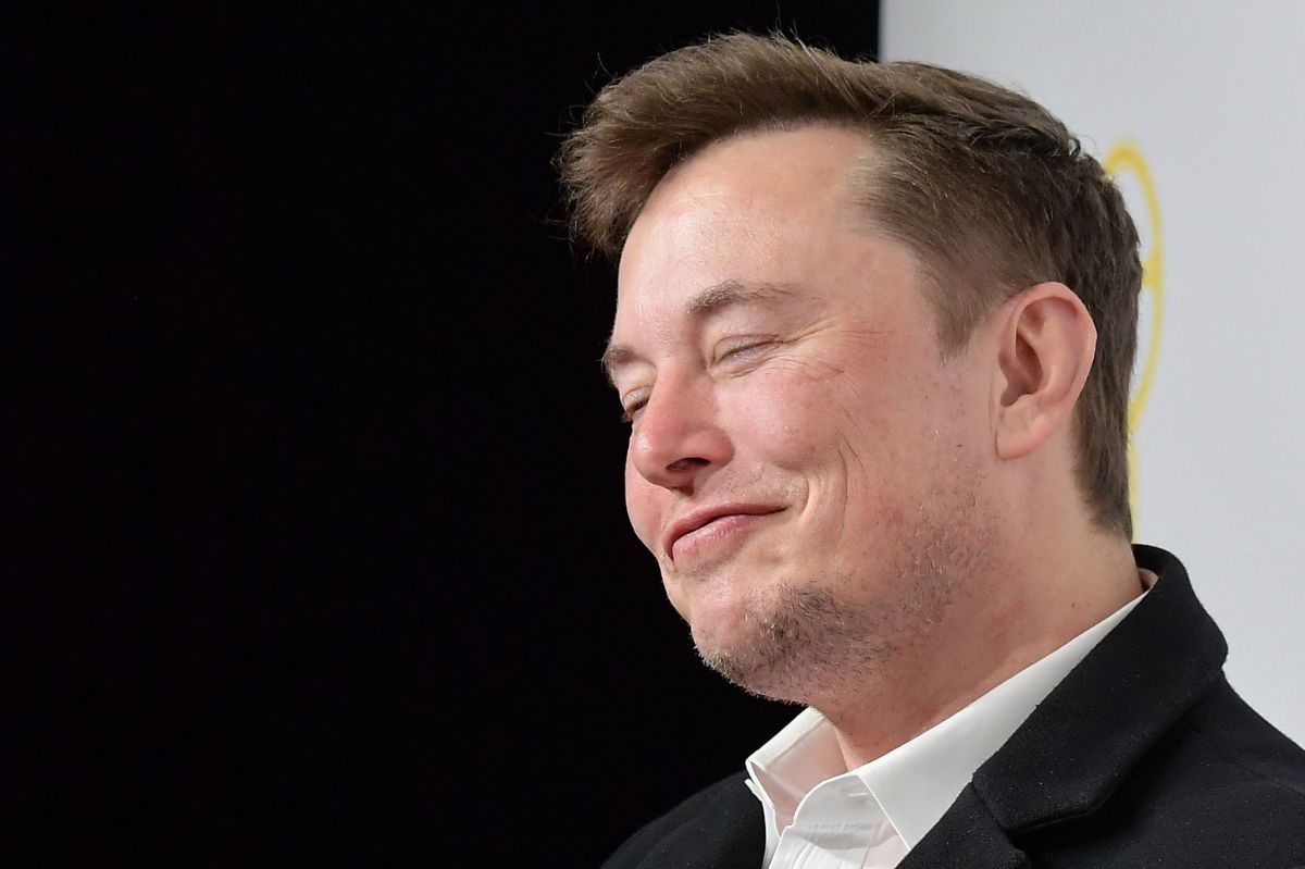 Conoce los secretos de la madre del millonario Elon Musk para tener ...
