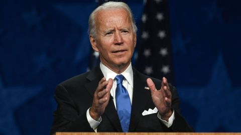 Biden agradeció a Barack Obamo por ser "un gran presidente".