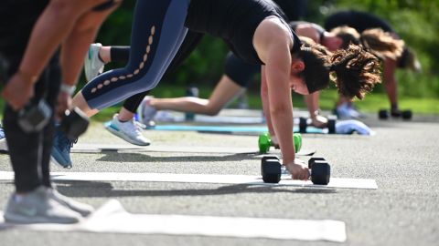 Los gimnasios al aire libre podrían retomar actividades desde el próximo viernes.