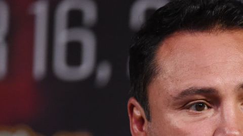Óscar de la Hoya actualmente es promotor de boxeo.