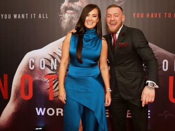 Conor McGregor y Dee Devlin.