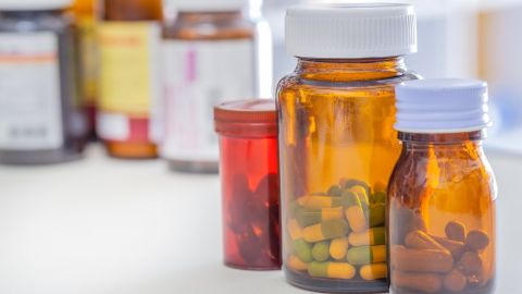 Medicamentos básicos para el hogar.