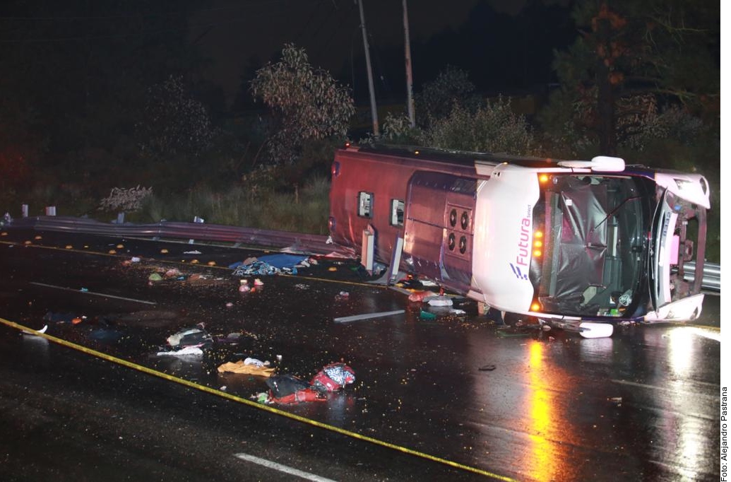 El accidente se registró en la México-Toluca.