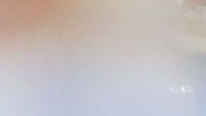 hombre comprando en el supermercado