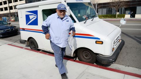 USPS ha informado que los usuarios podrán utilizar otras oficinas para dejar su correspondencia.