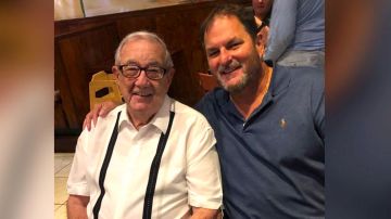 El Dr. Jorge A. Vallejo, de 89 años, y su hijo, el Dr. Carlos Francisco Vallejo, de 57, perdieron la batalla al coronavirus.