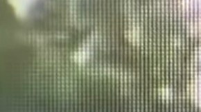 Captura de video de una cámara de vigilancia.