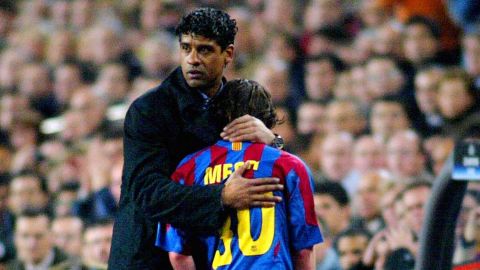 Frank Rijkaard fue el responsable de debutar a Leo Messi en el Barcelona.